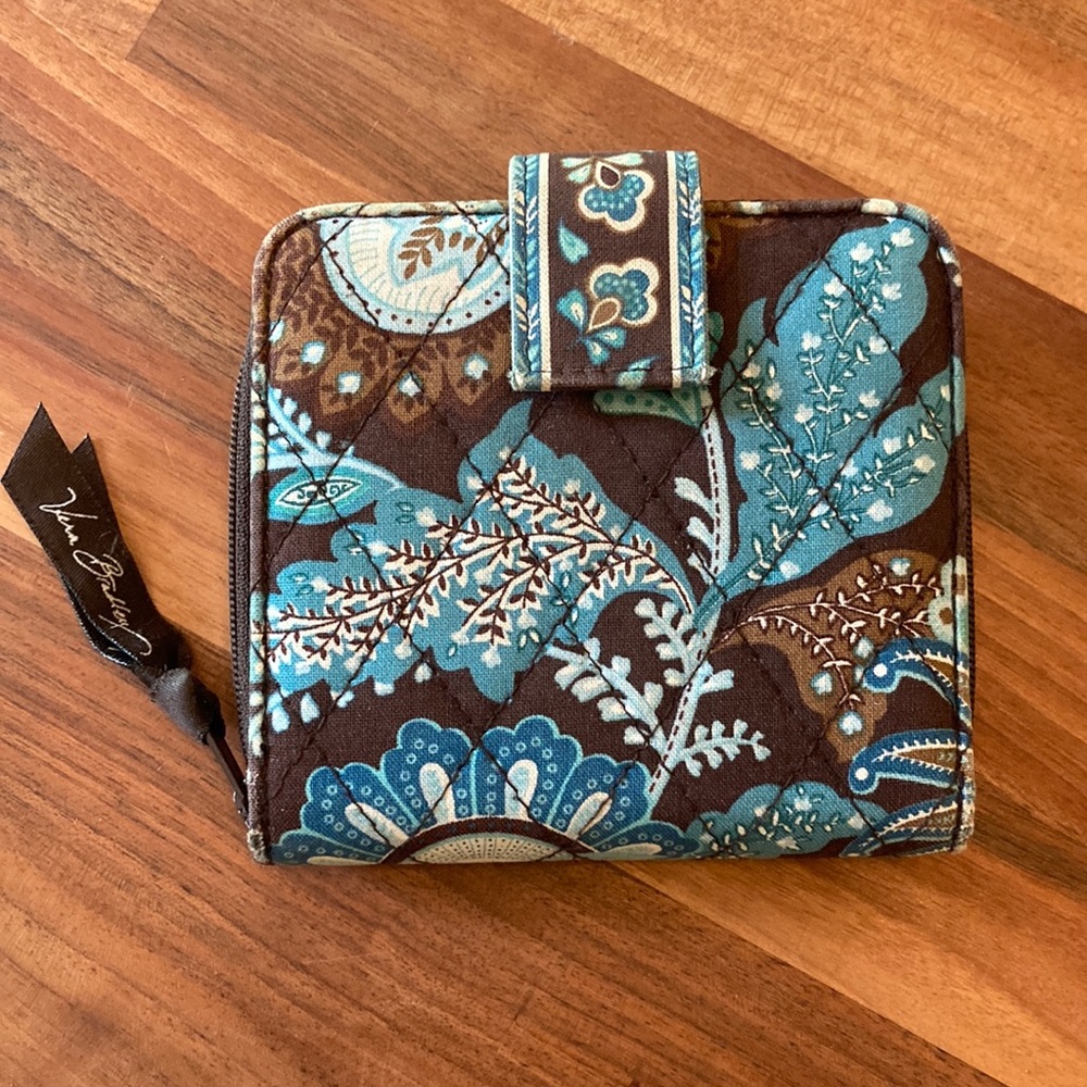 Vera Bradley Zip Around Wallet w/Change Purse, Java Blue pattern